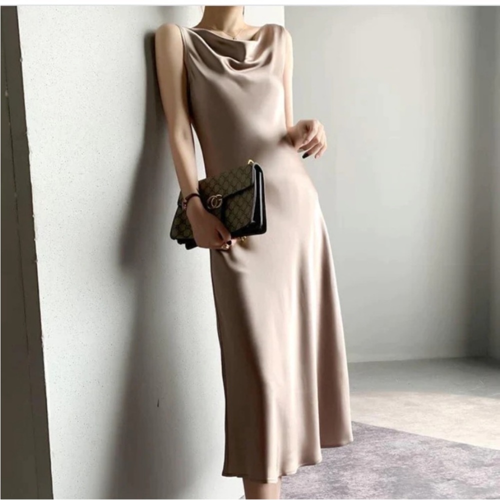 Silk Elegant Sleeveless Tan Dress